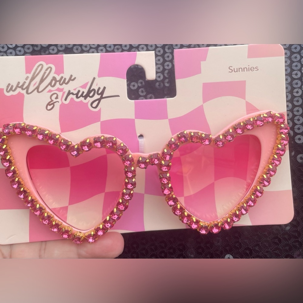 Pink sunglasses w rhinestones